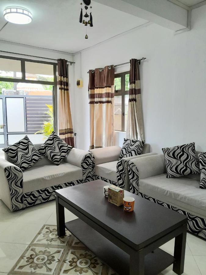 Beautiful Affordable House - 5 Minutes From The Airport And 12 Minutes To Blue Bay Beach Mon Tresor Экстерьер фото