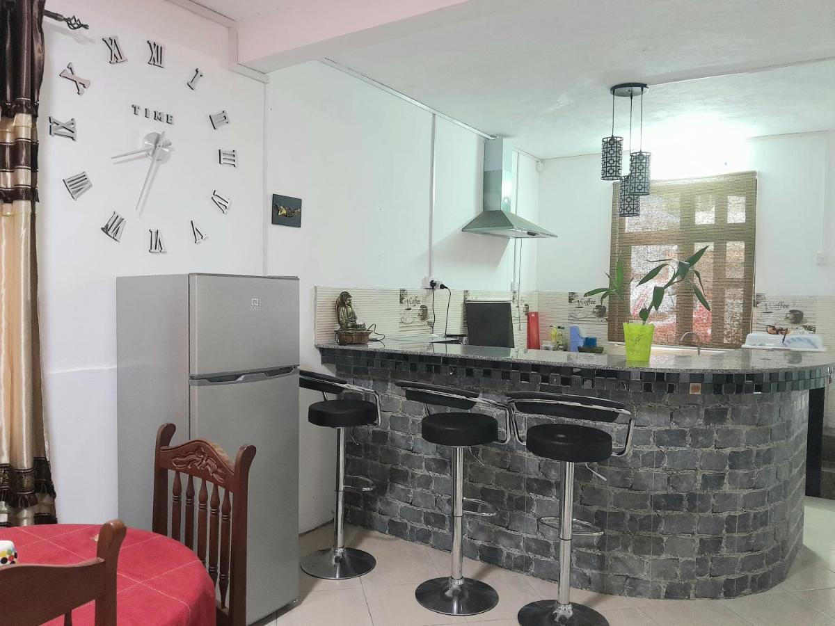 Beautiful Affordable House - 5 Minutes From The Airport And 12 Minutes To Blue Bay Beach Mon Tresor Экстерьер фото