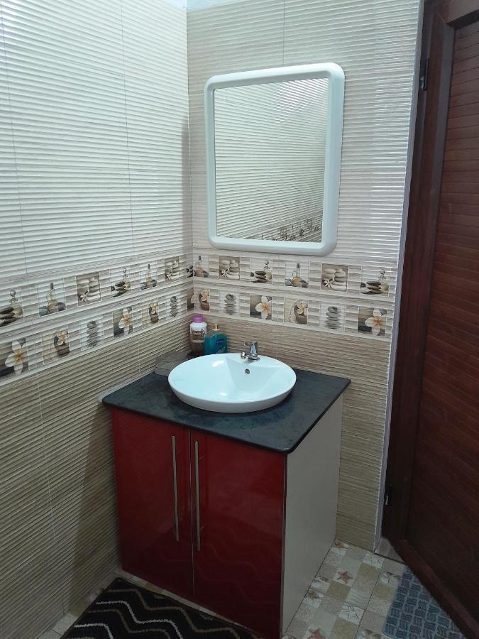 Beautiful Affordable House - 5 Minutes From The Airport And 12 Minutes To Blue Bay Beach Mon Tresor Экстерьер фото